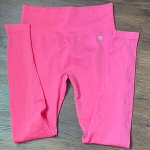 Forever 21 Fuchsia High-Rise Leggings